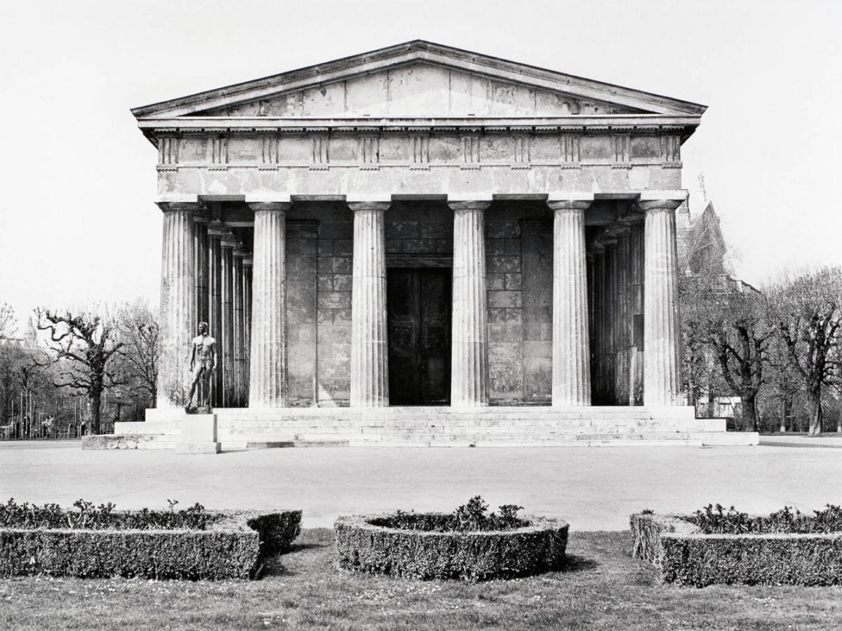 Antikt tempel, Volksgarten, Wien, Österrike. Ur serien Arkadien - modell, museum och lekplats