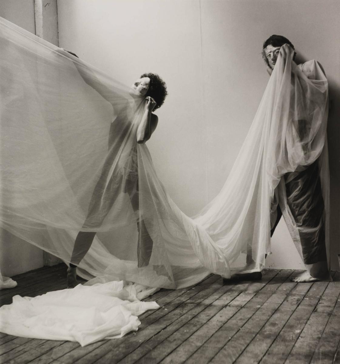 Titel saknas. Ur serien Masker