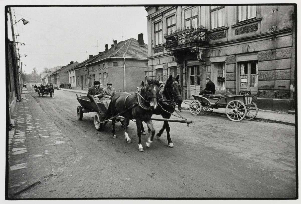 På väg till stan, Polen