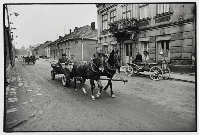 På väg till stan, Polen