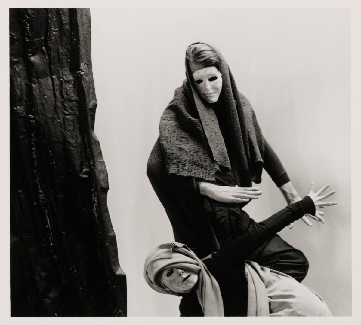 Titel saknas. Ur serien "Masker"