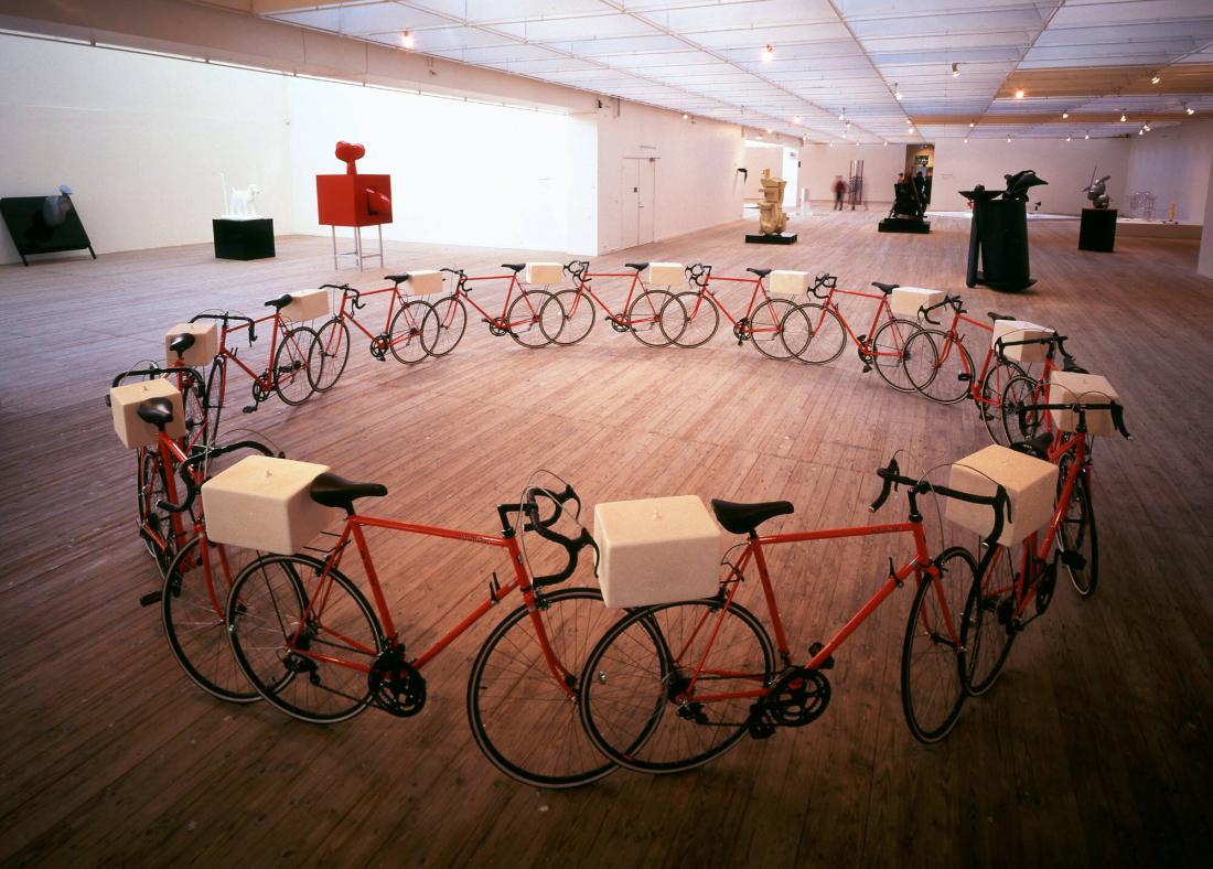 Cykelskulptur / Cyklar med låda