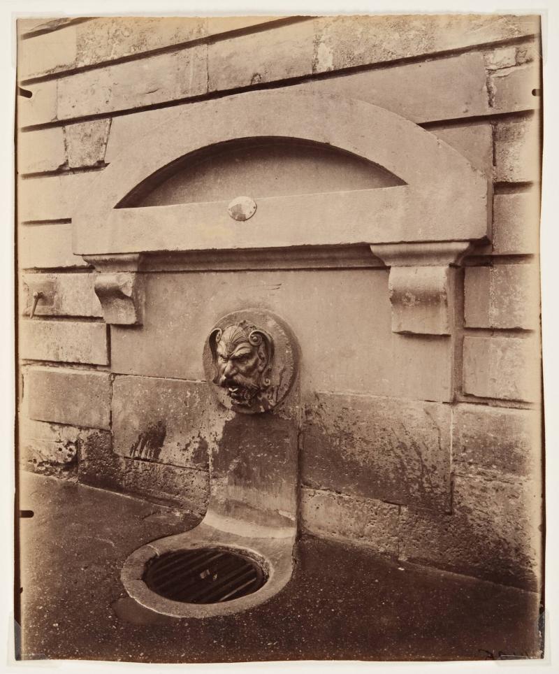 Ancienne Fontaine, Saint-Benoit