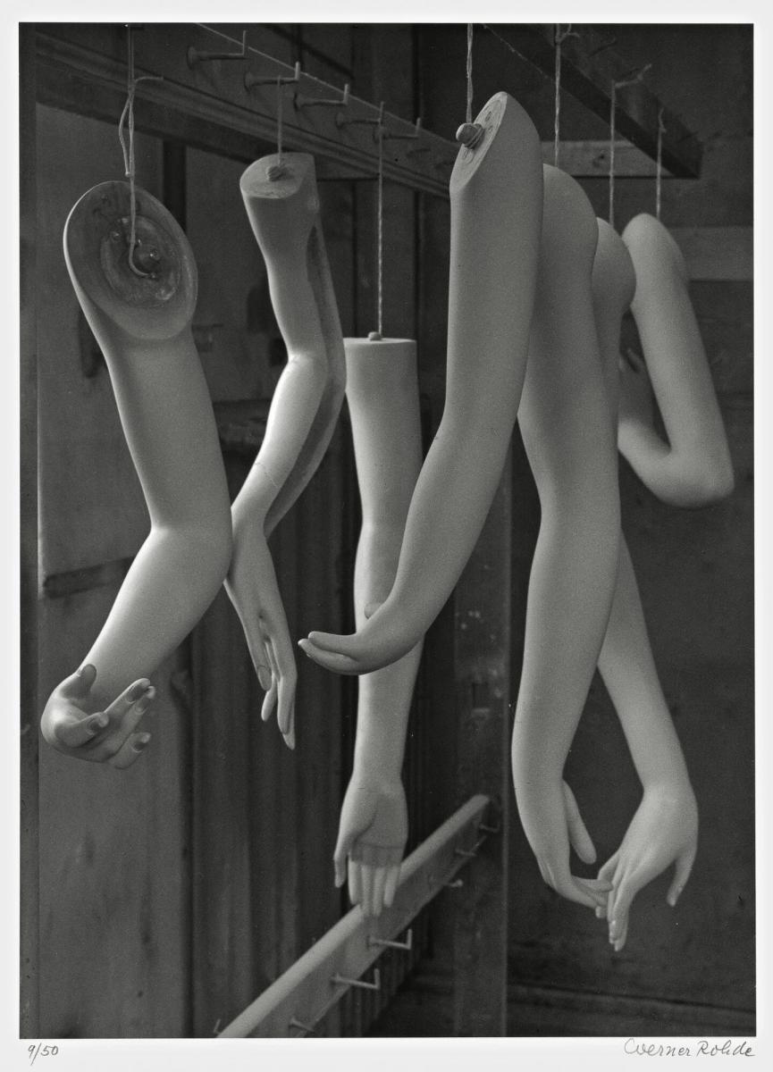 Arme-Fabrik für Menschen. Aus dem Portfolio 12 Fotografien