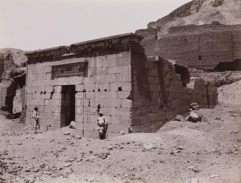 Deir-el Medineh (Vue du Temple) Intérieur (Thebes)