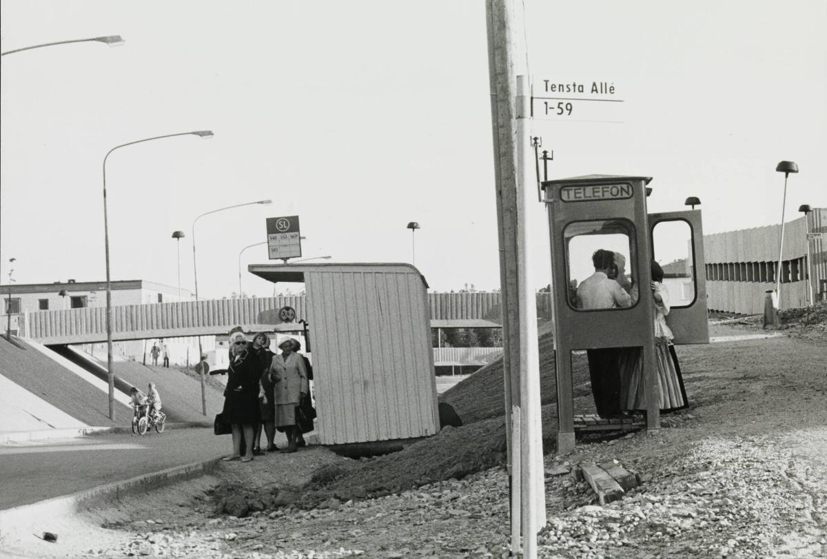 Tenstabarn - 200 bilder från Tensta 1969-70 i flerbildsprojektion på Foto/Film/Bild.