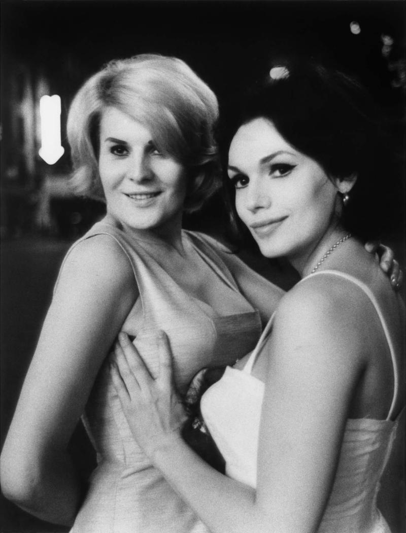 Gina och Nana, Paris