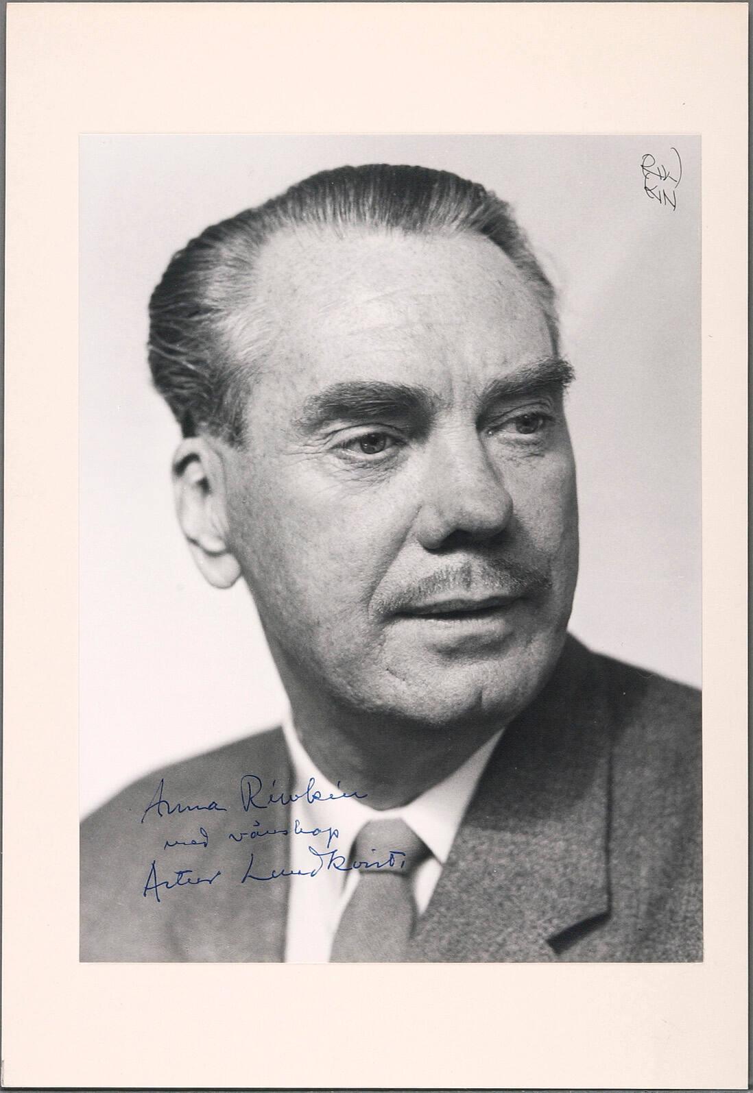 Författaren Artur Lundkvist