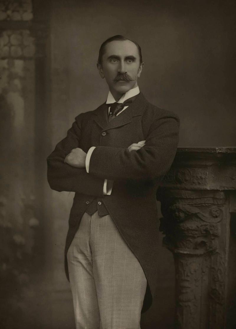Mr. Clifford Harrison