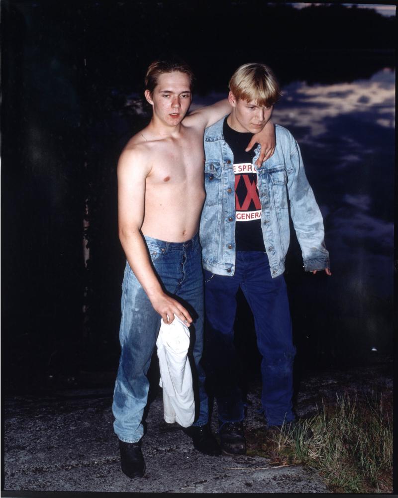 Titel saknas. Ur serien "Young Heroes"