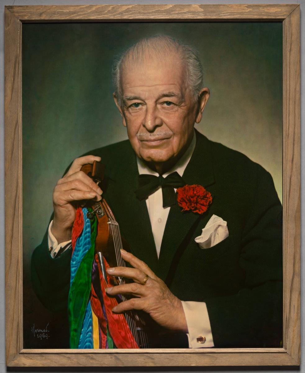 Skald Evert Taube. Ur serien "Kända Svenskar"