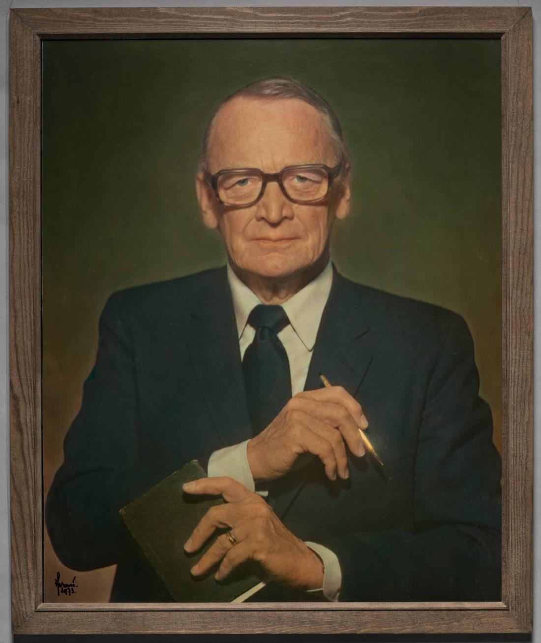 Regissör filosofie doktor Alf Sjöberg. Ur serien "Kända Svenskar"