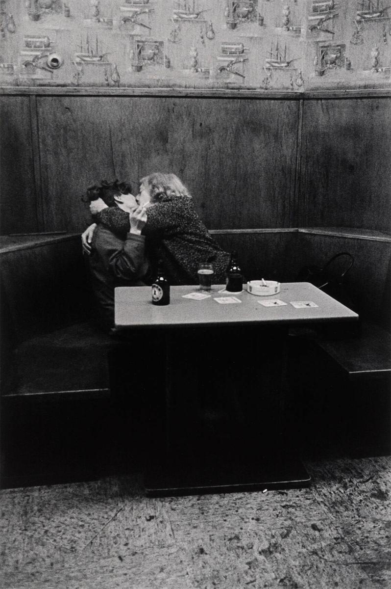 Elfriede med sin väninna. Ur serien Café Lehmitz