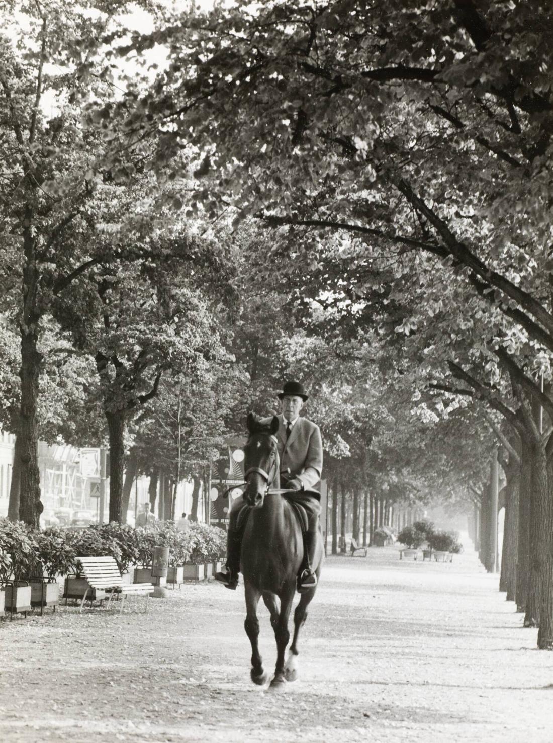 Morgonritt i Strandvägens allé, Stockholm
