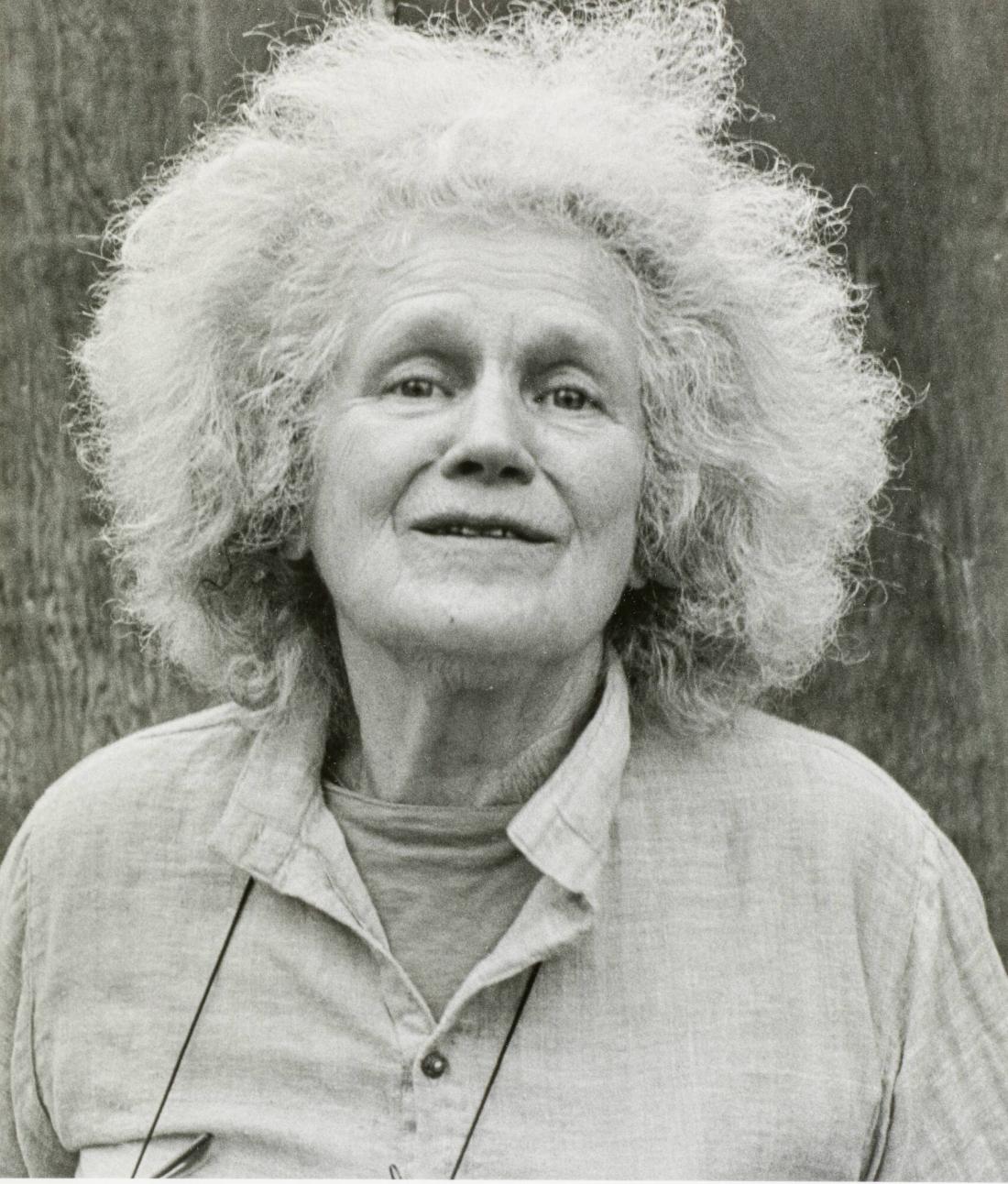 Sari Dienes