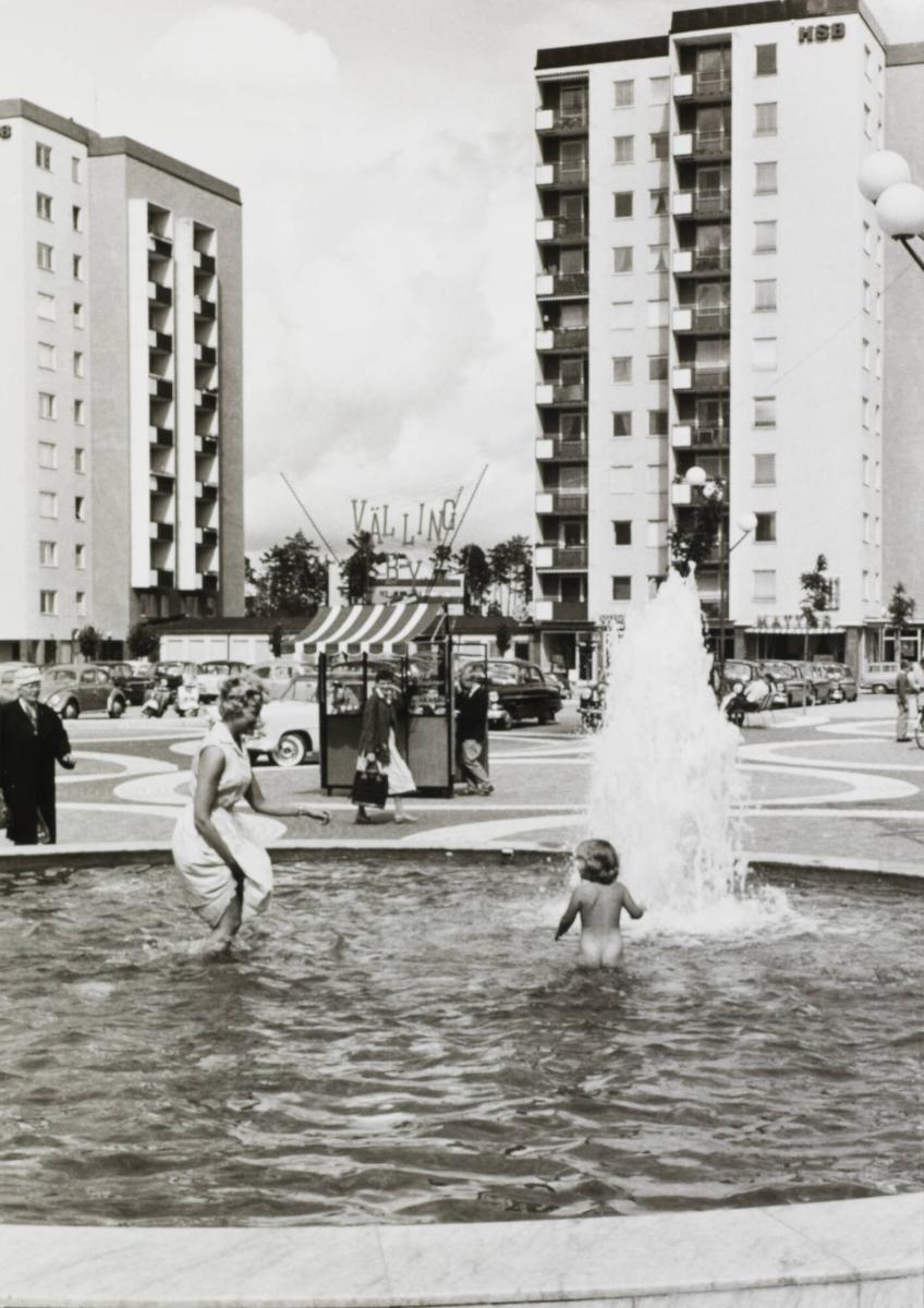 Vällingby: Motiv från en av Stockholms modernaste sovstäder