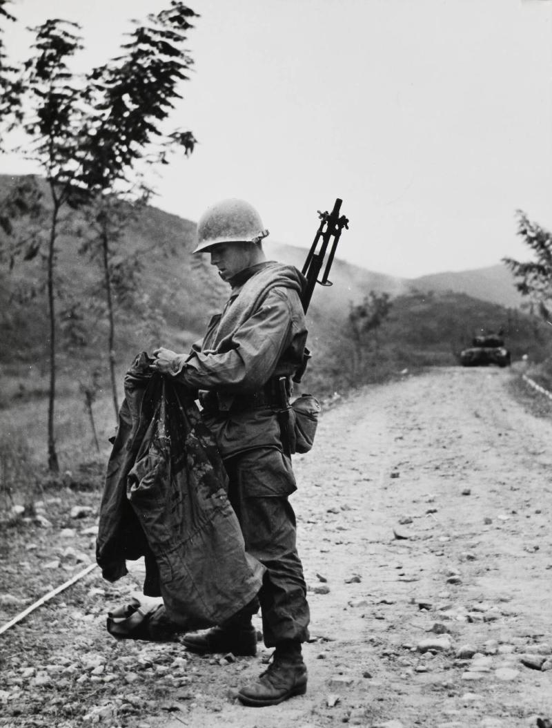 Den blodiga rocken. Ur serien Koreakriget