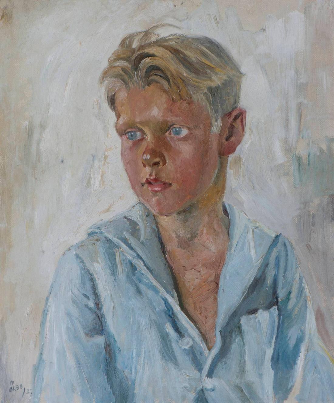 Gosse i blå skjorta