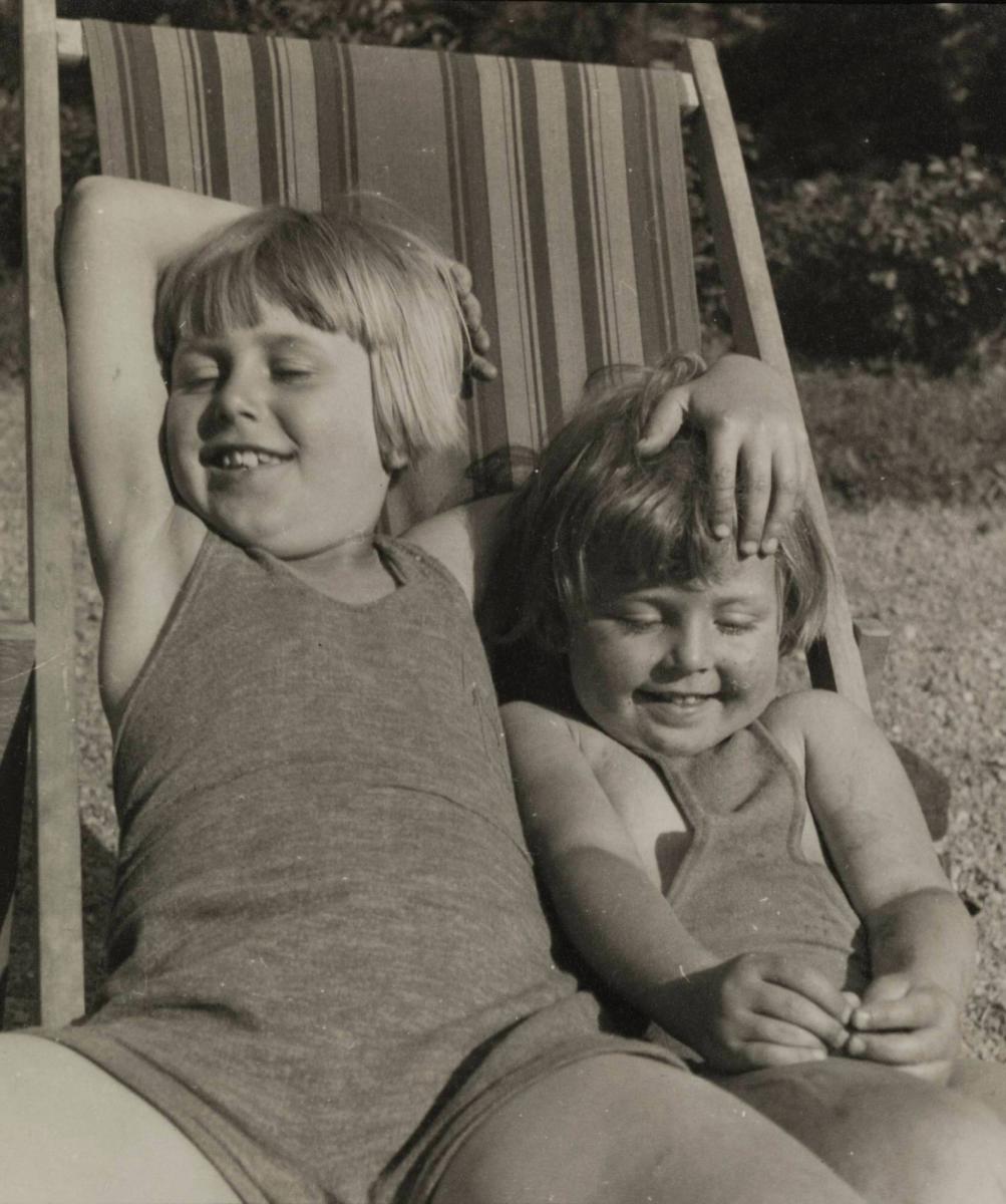 Marianne och Ulla-Britta Bäckström