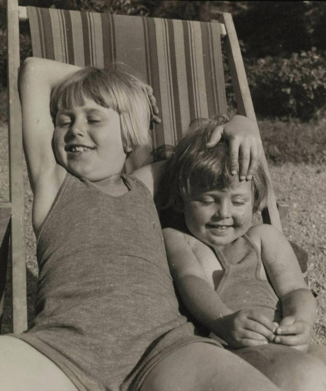Marianne och Ulla-Britta Bäckström