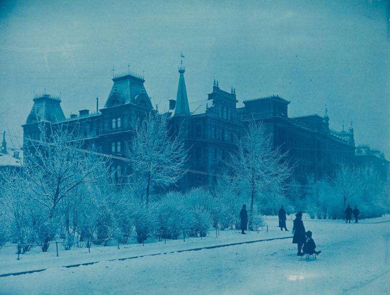 Karlavägen. Hörn vid Floragatan