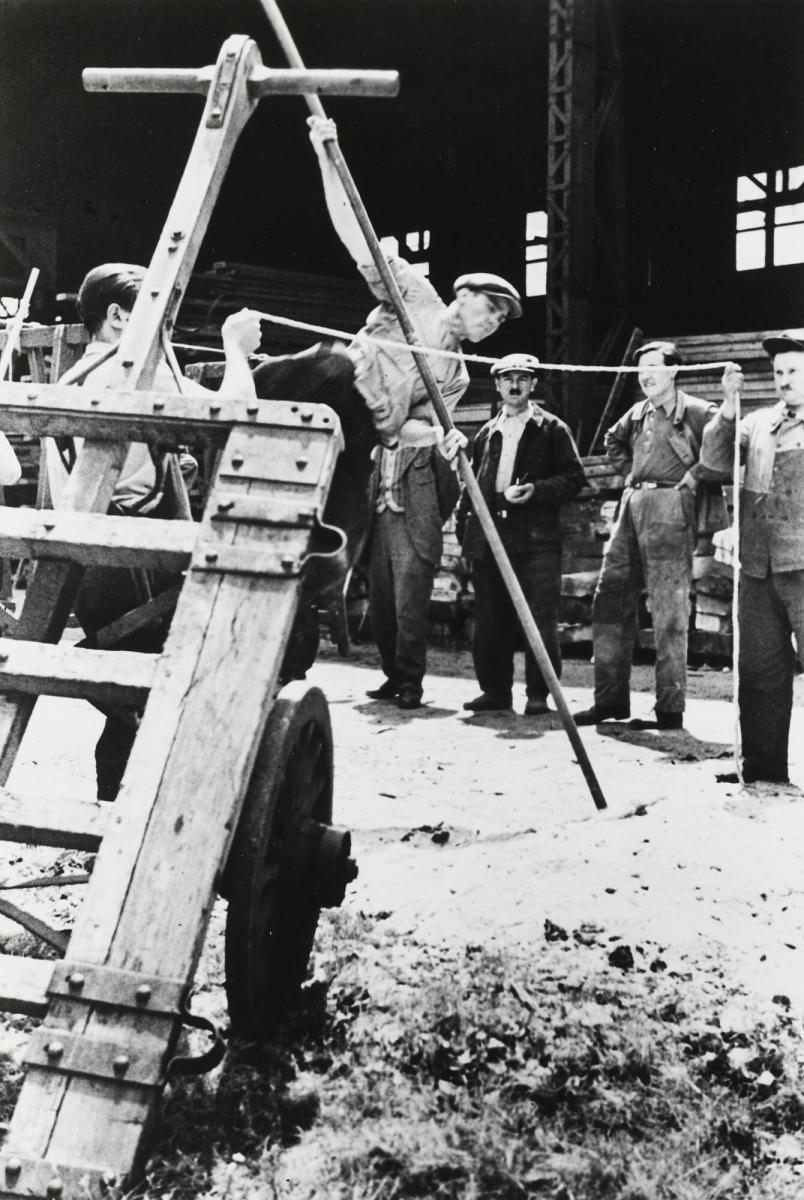 Workers entertainment on Bastille Day (1937)