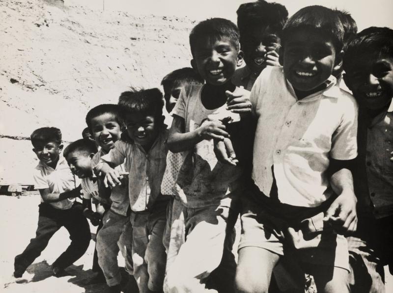 Peru. Piura. Barn från kusten