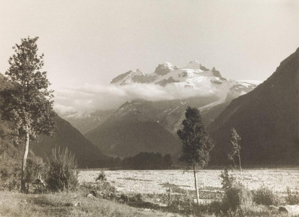 El Cerro Tronador S Anderna på gränsen mellan Argentina och Chile.