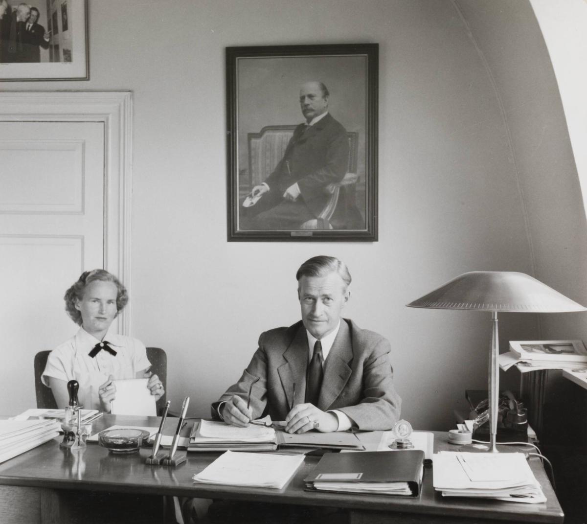 Karl Sandels med sekreterare fru Siw Johanson