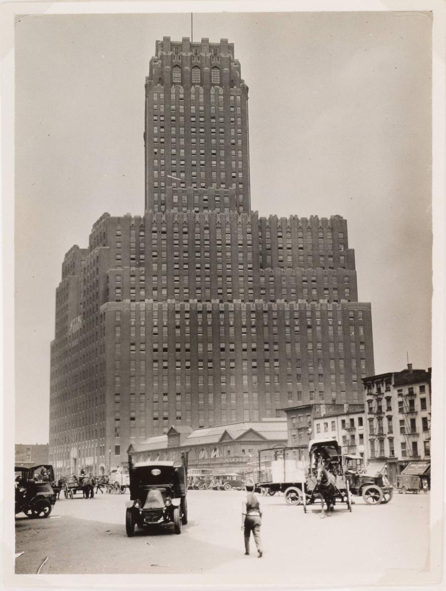 The world´s largest telephone building - 140 West St. New York. The total gross area is 28 acre and the telephone wire in building in single strand would reach 8 times around the earth