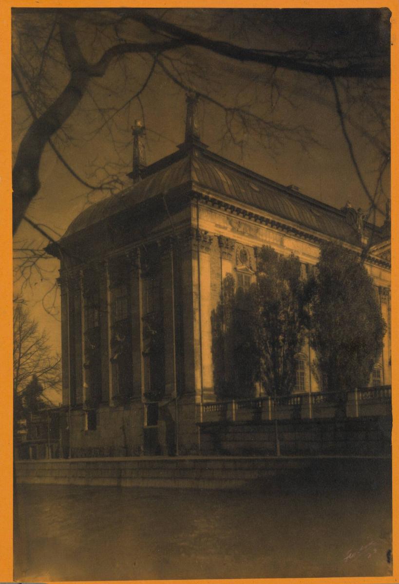 Riddarhuset i morgonsol, Stockholm