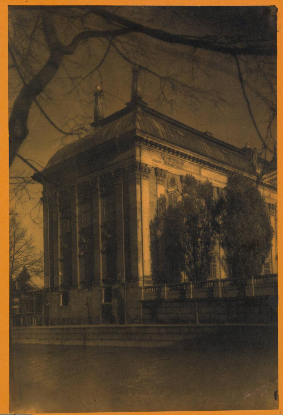 Riddarhuset i morgonsol, Stockholm