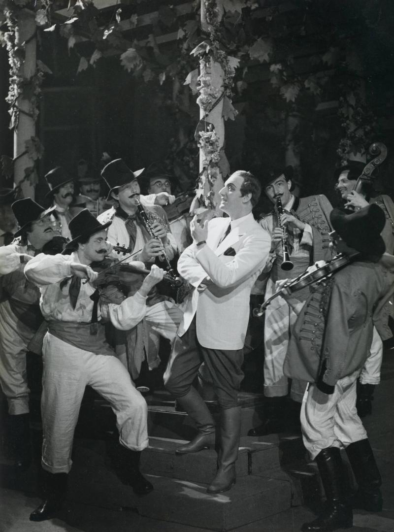 Einar Beyron i "Grevinnan Maritza"