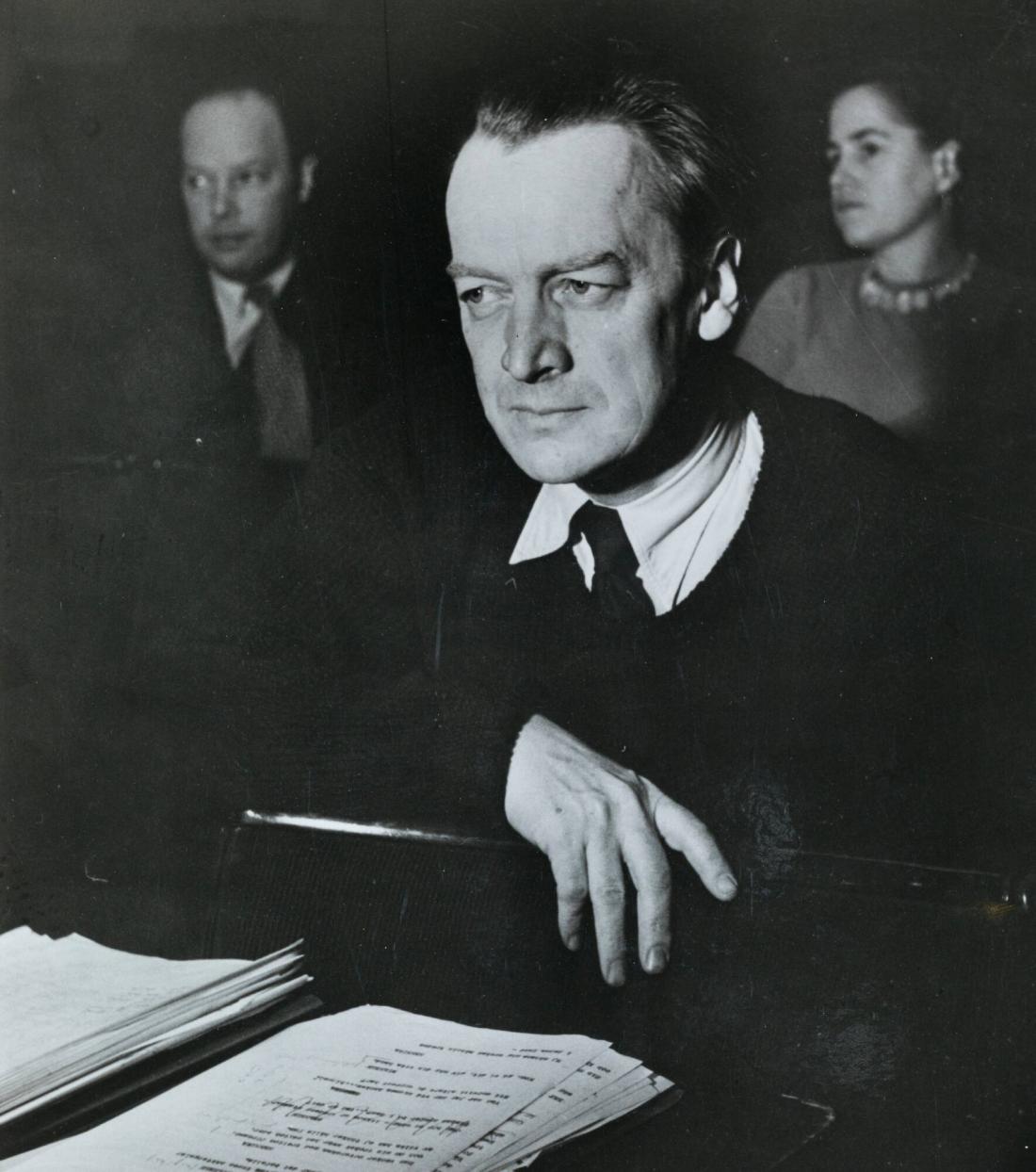 Regissör Alf Sjöberg, Dramaten