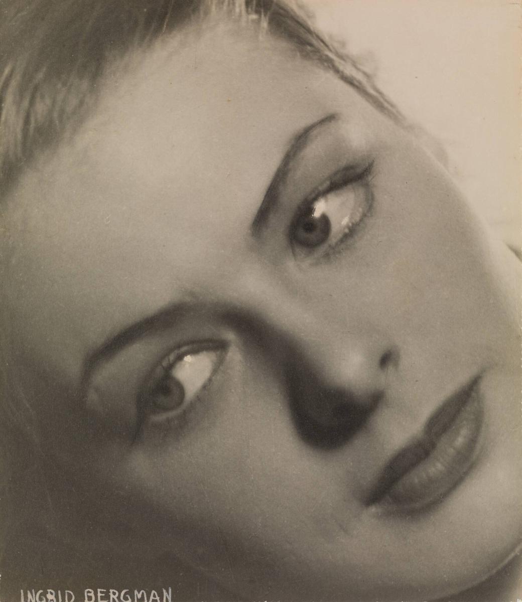 Porträtt av skådespelerskan Ingrid Bergman