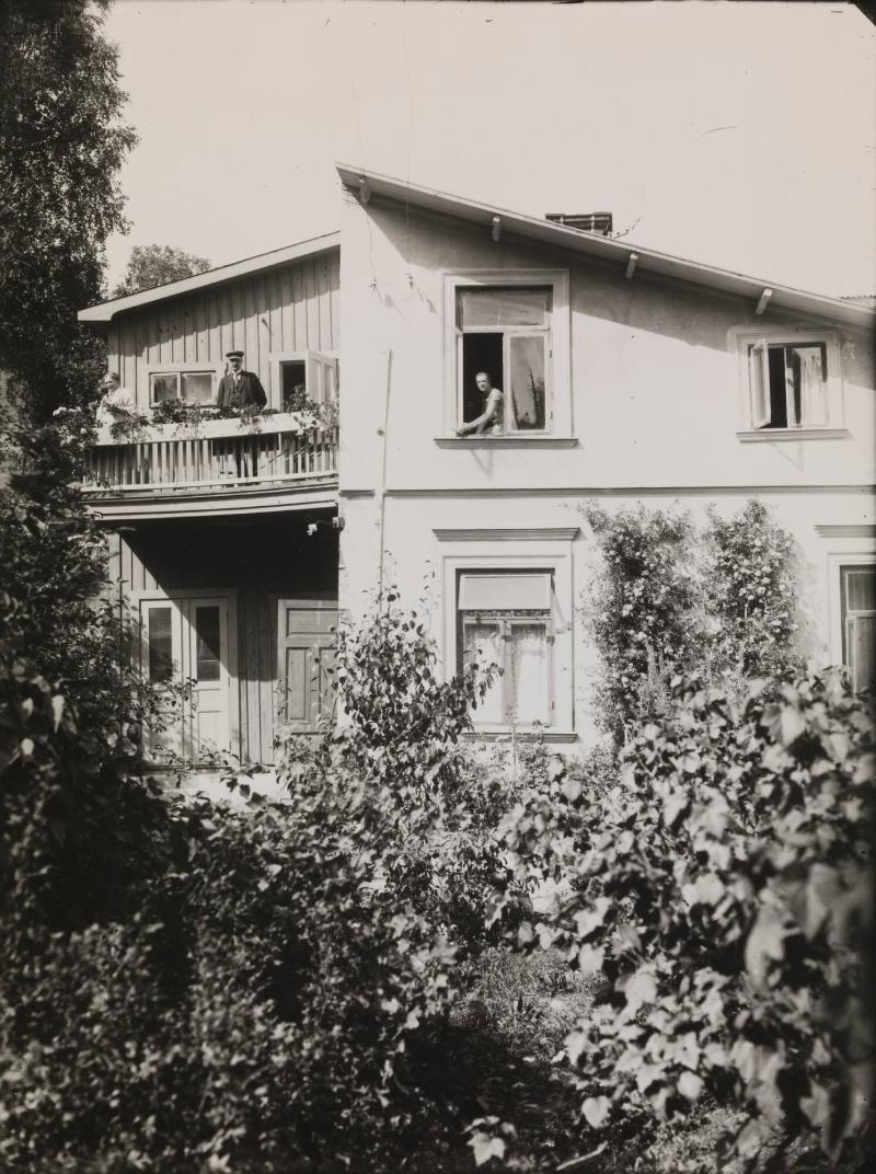 Barndomshemmet i Tumba, Stockholm