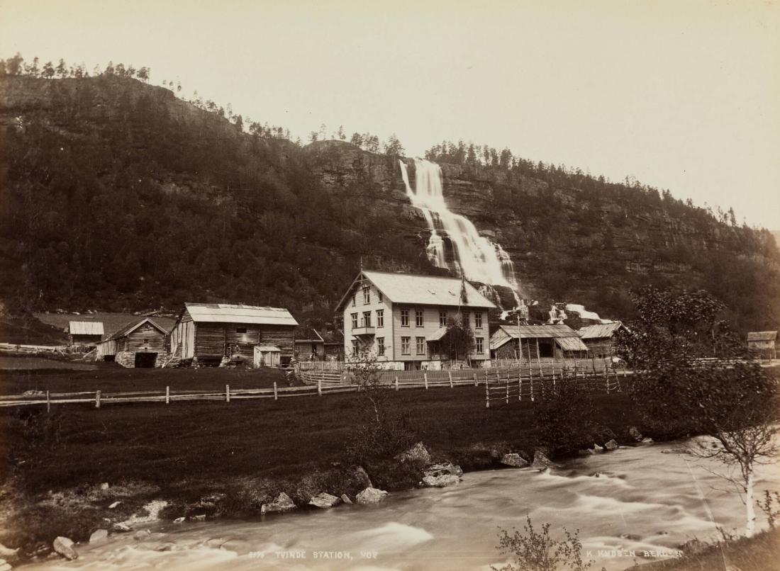 8196. Tvinde Station, Vos