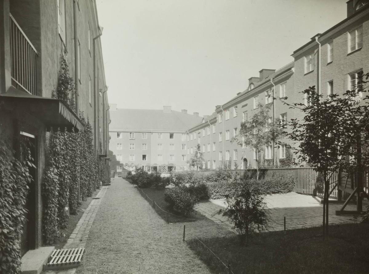 H. S. B. A Co-operative Building-Complex in Stockholm