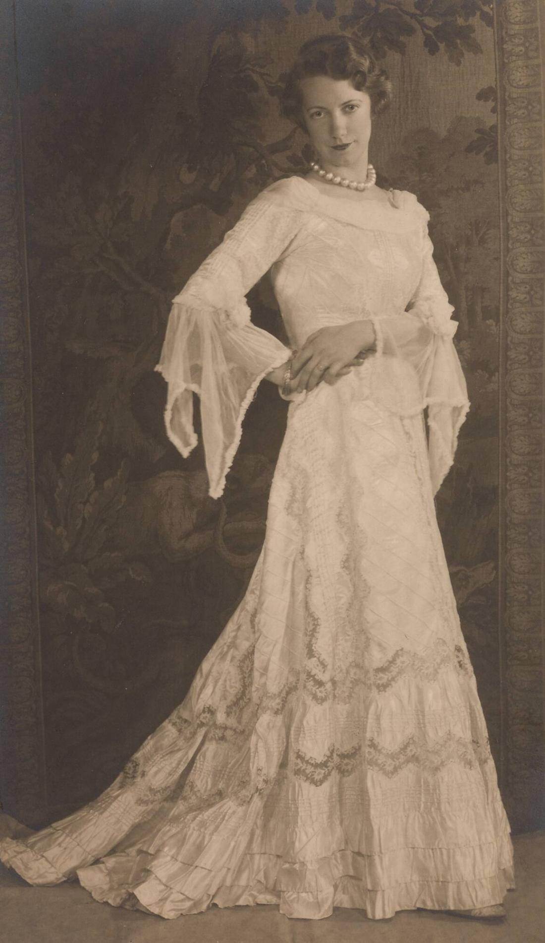 Annies klänning till Ebba Heijls bröllop 1903