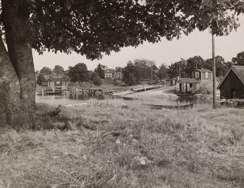 Rödlöga, byviken