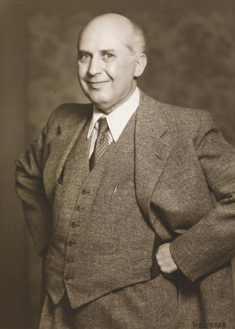 Prof. Helmer Bäckström