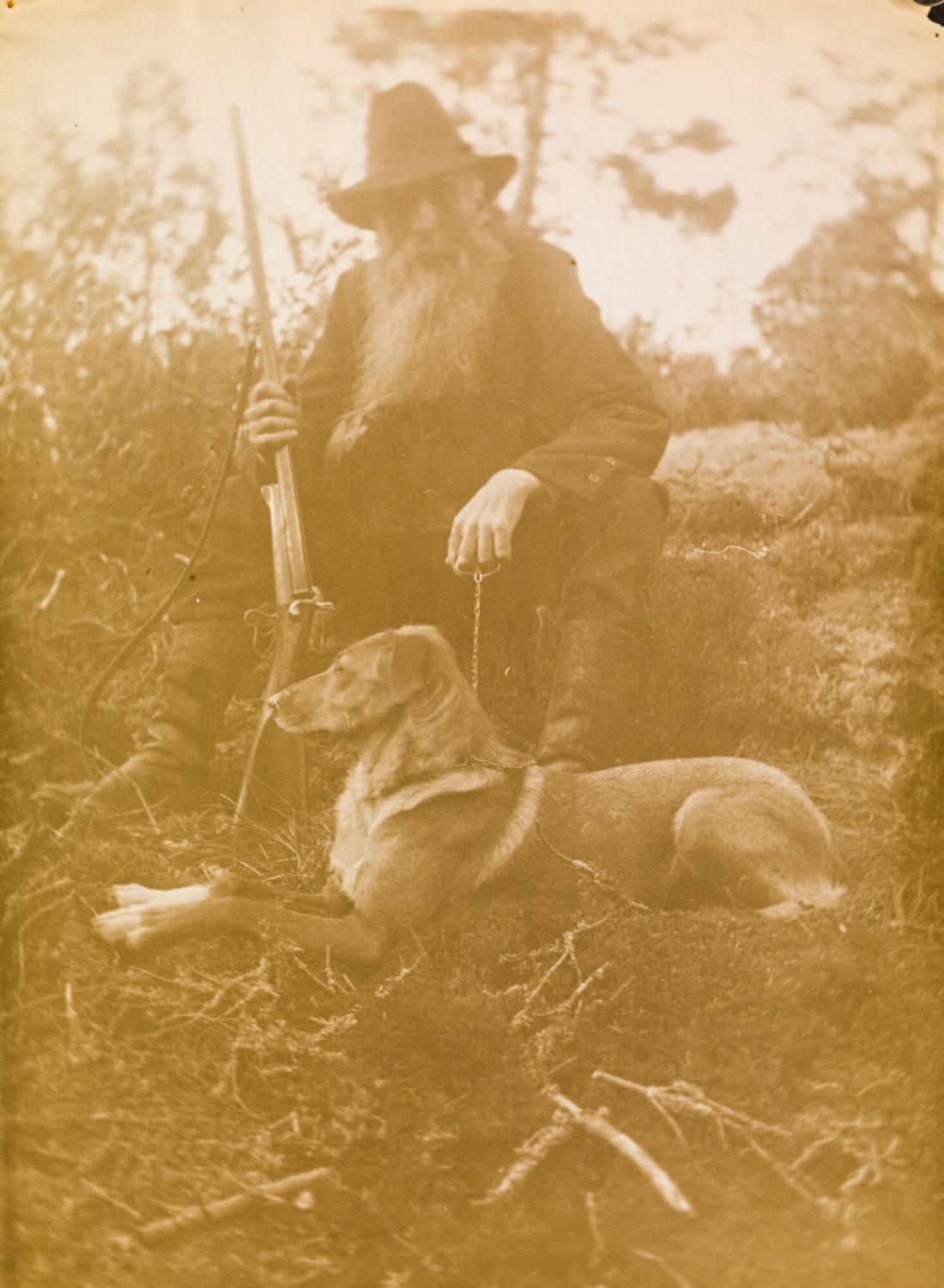 Jägare med hund