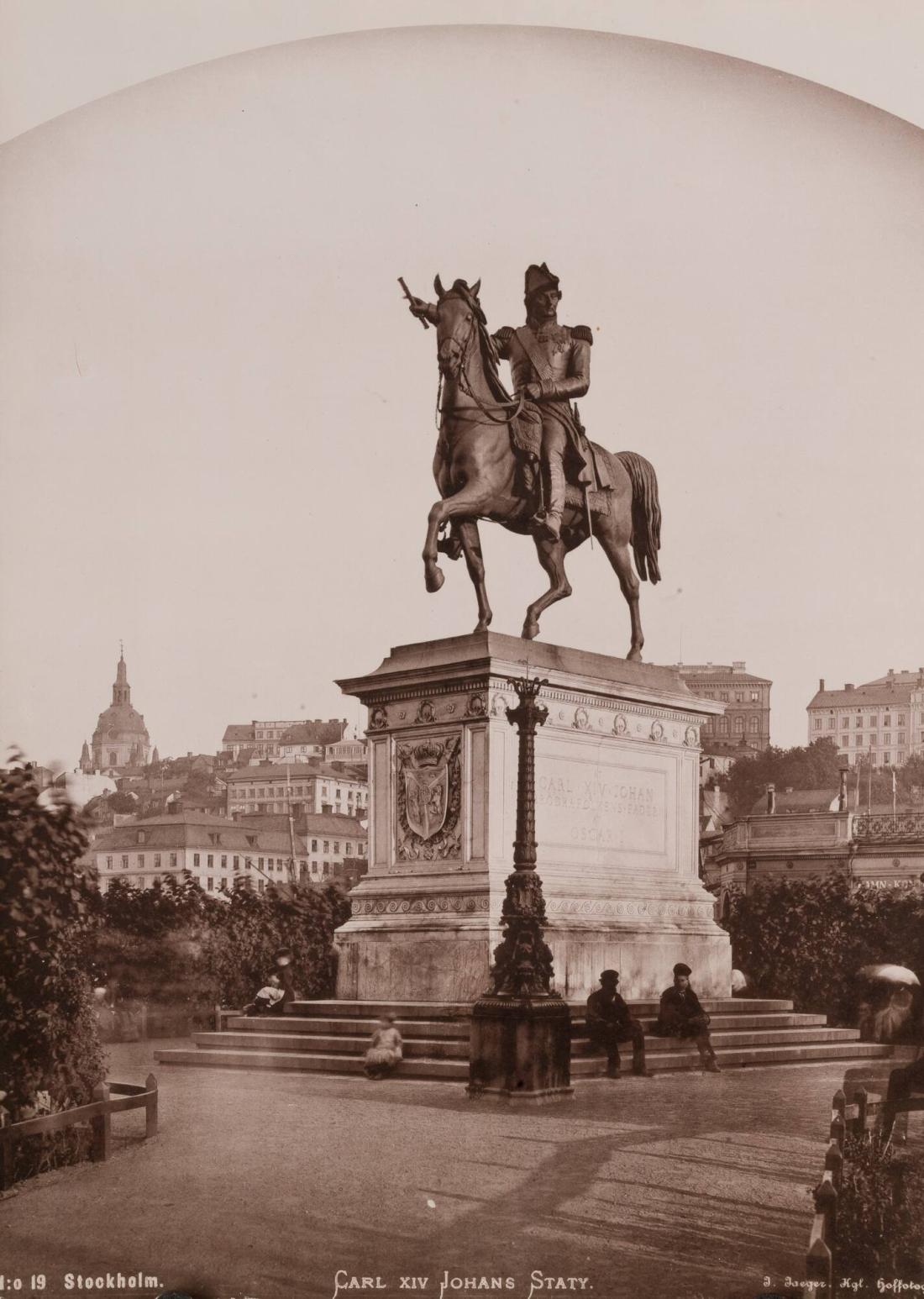 Carl XIV Johans staty