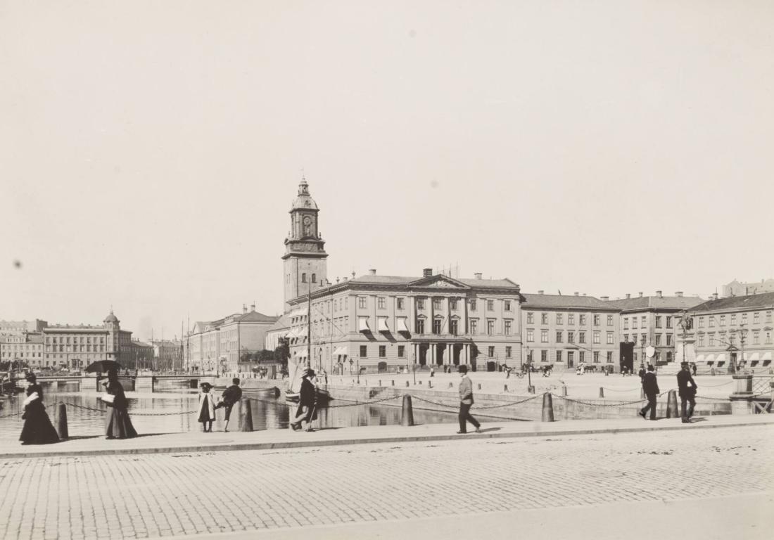 Göteborg: Stora hamnkanalen och Tyska kyrkan och Rådhuset