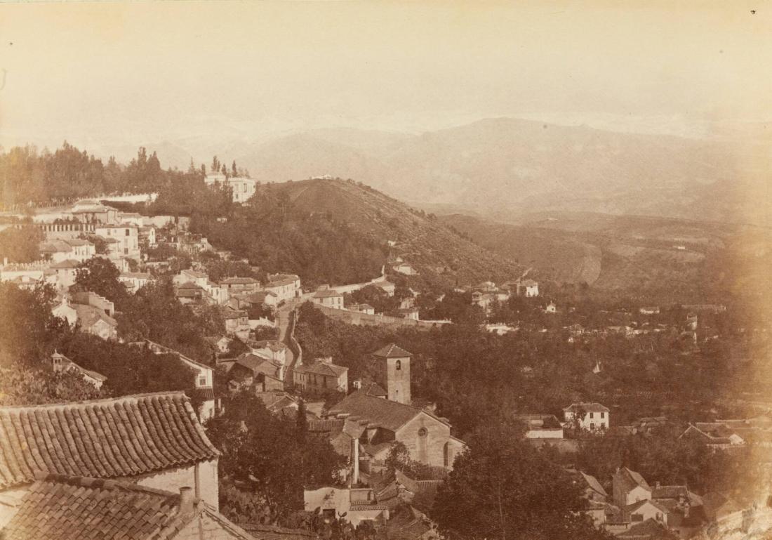Alhambraberget med Sierra Nevada