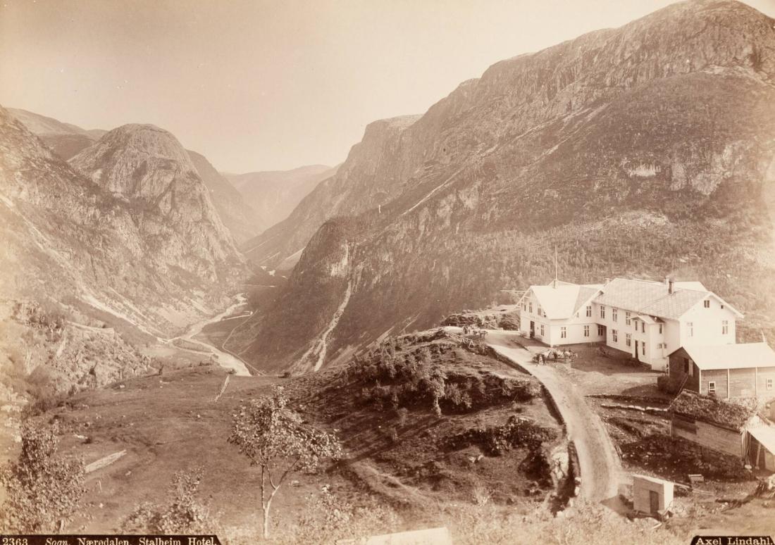 Sogn, Naerodalen, Stalheim hotel