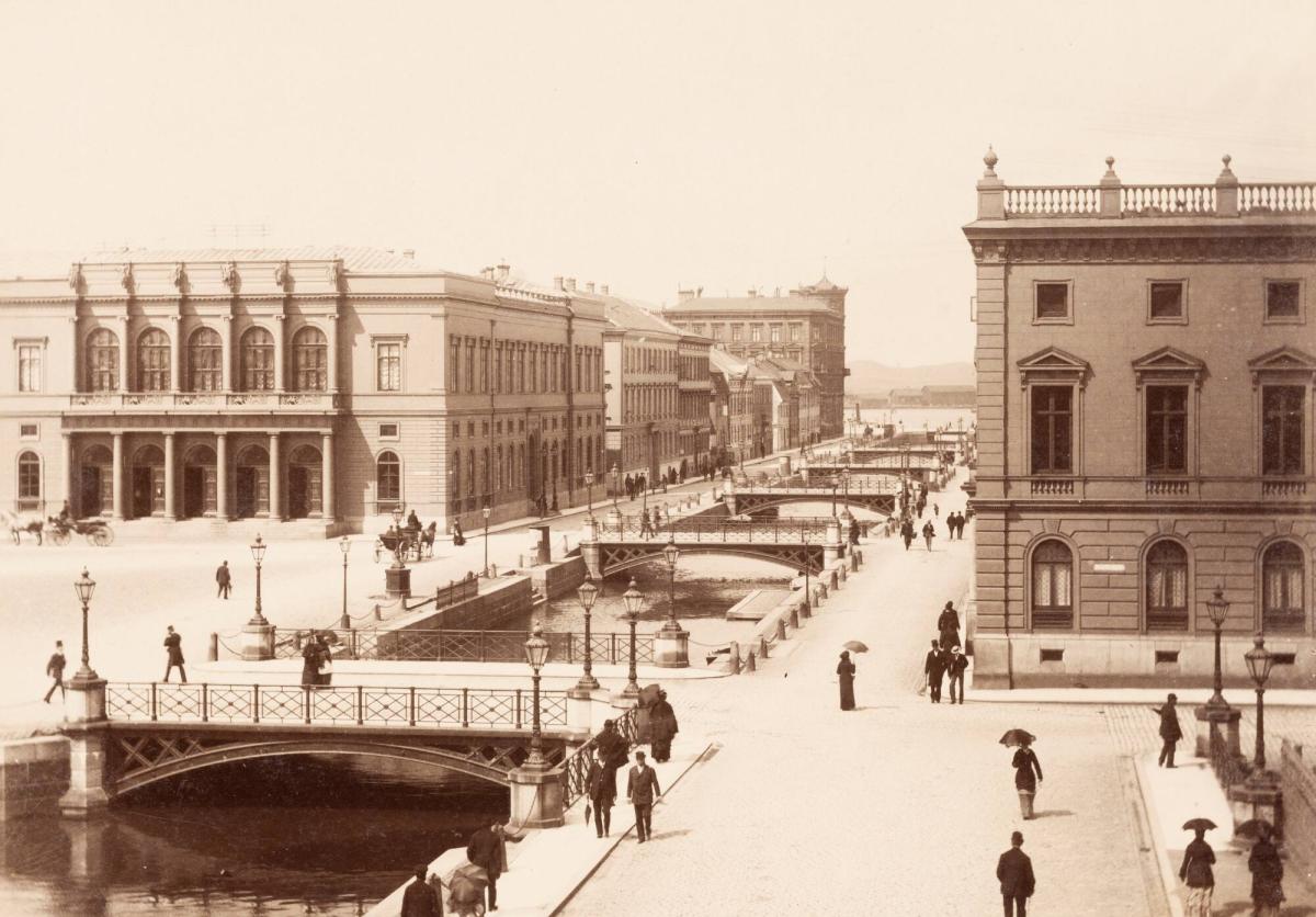 Göteborg. Östra Hamngatan och Börsen