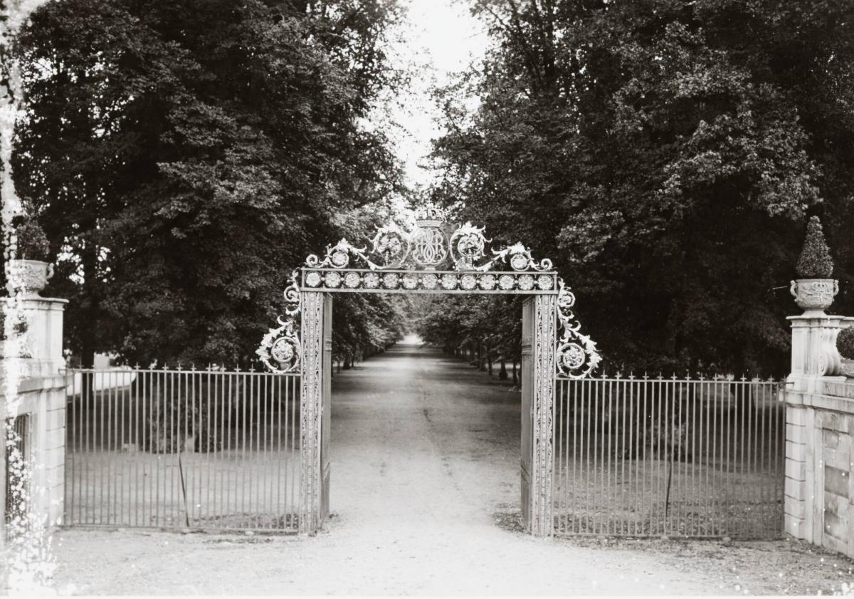 Parkgrind vid Drottningholms slott