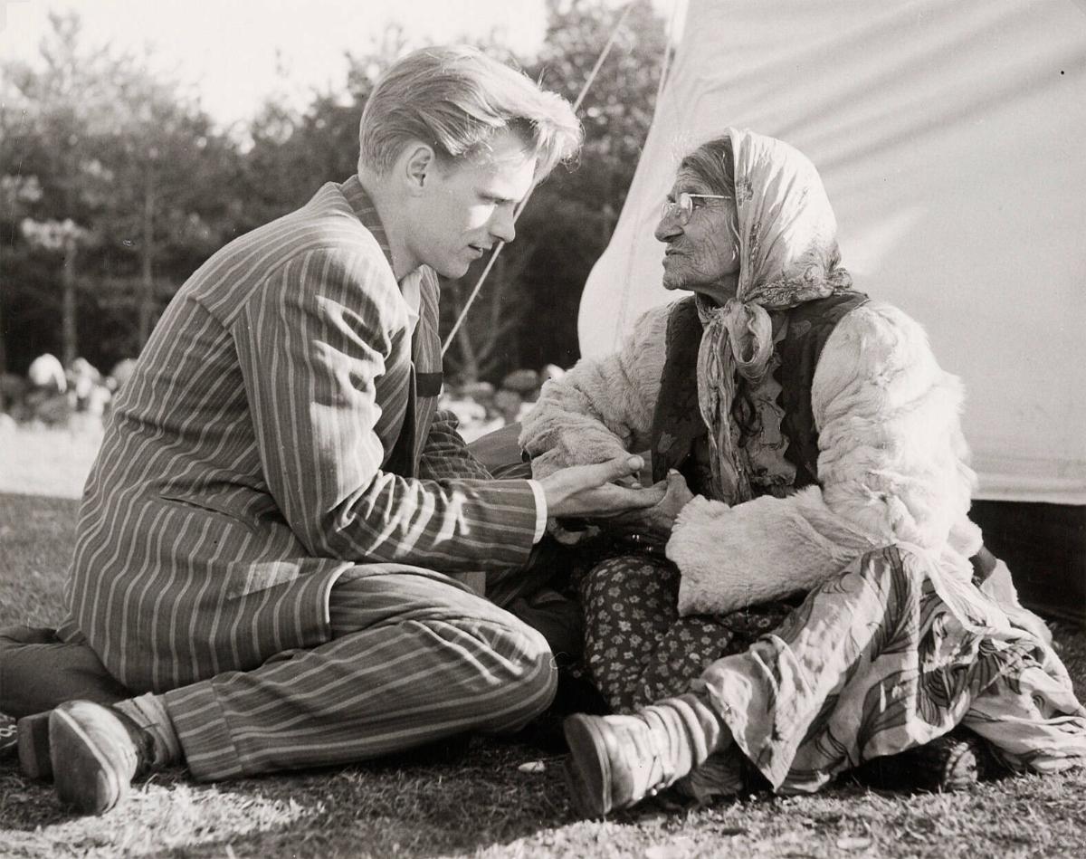 Handspåning av Chaja Columbers