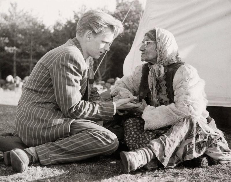 Handspåning av Chaja Columbers